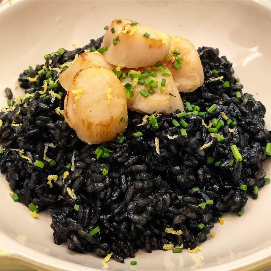 香煎帶子墨魚汁意大利飯