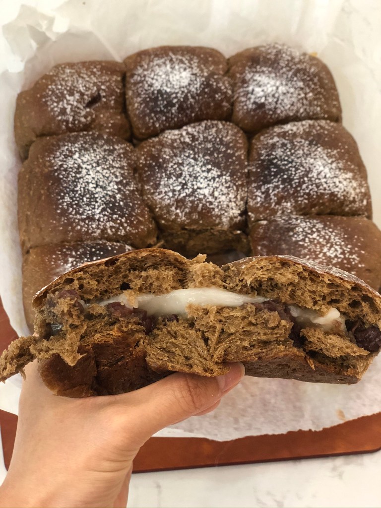 宇治焙茶紅豆麻糬包