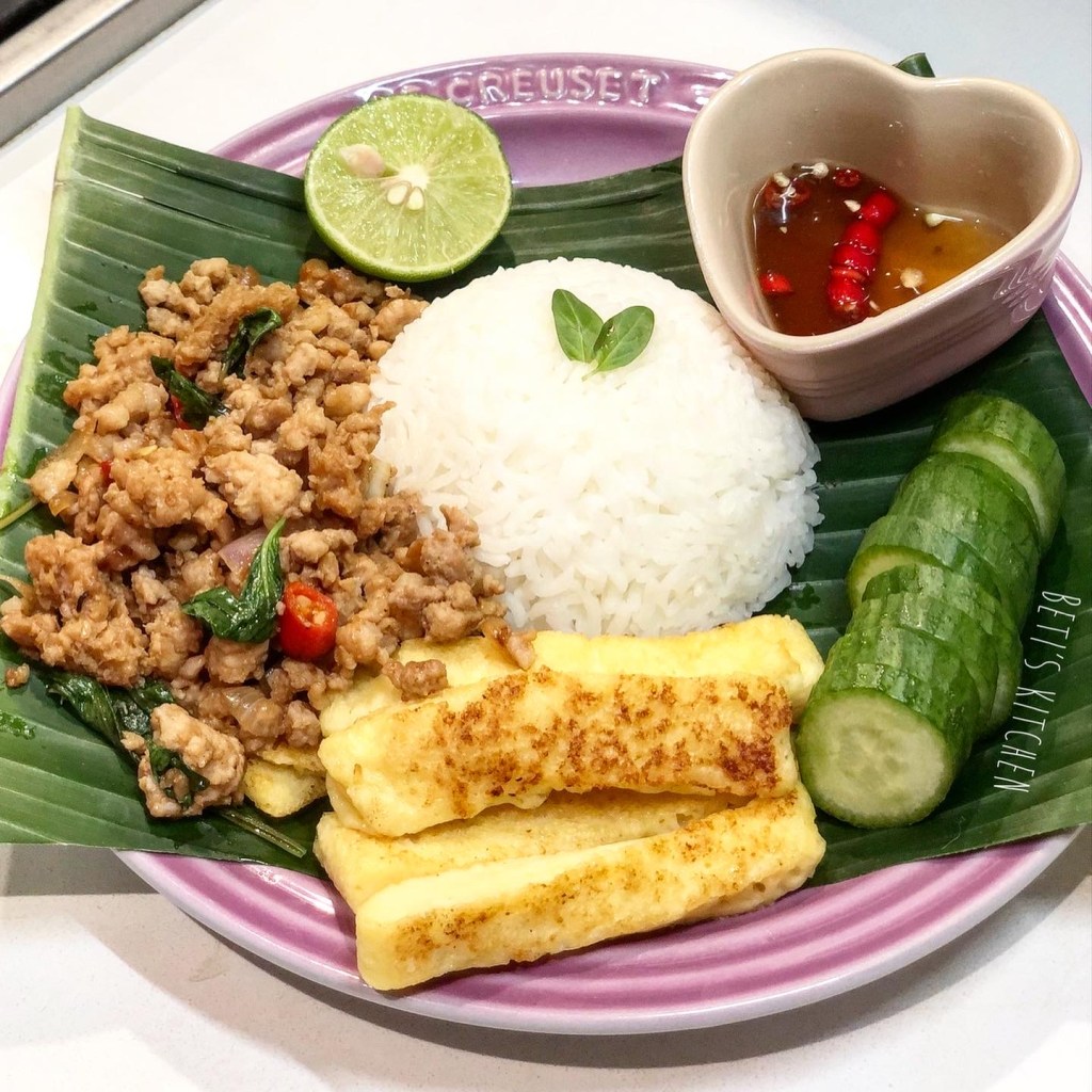 素泰式辣肉碎飯