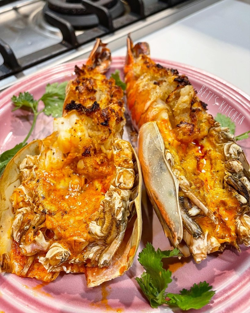 牛油蒜蓉焗大頭蝦