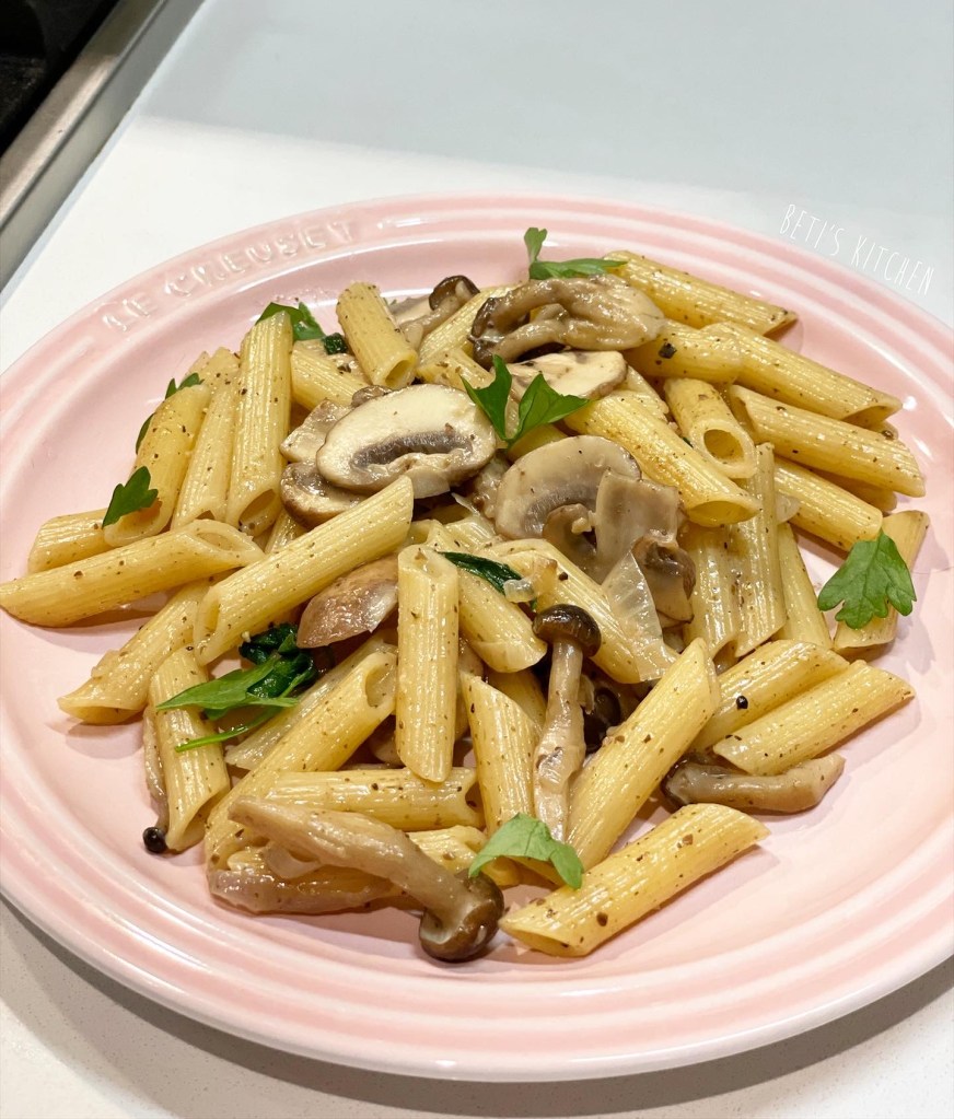 素忌廉蘑菇黑松露長通粉