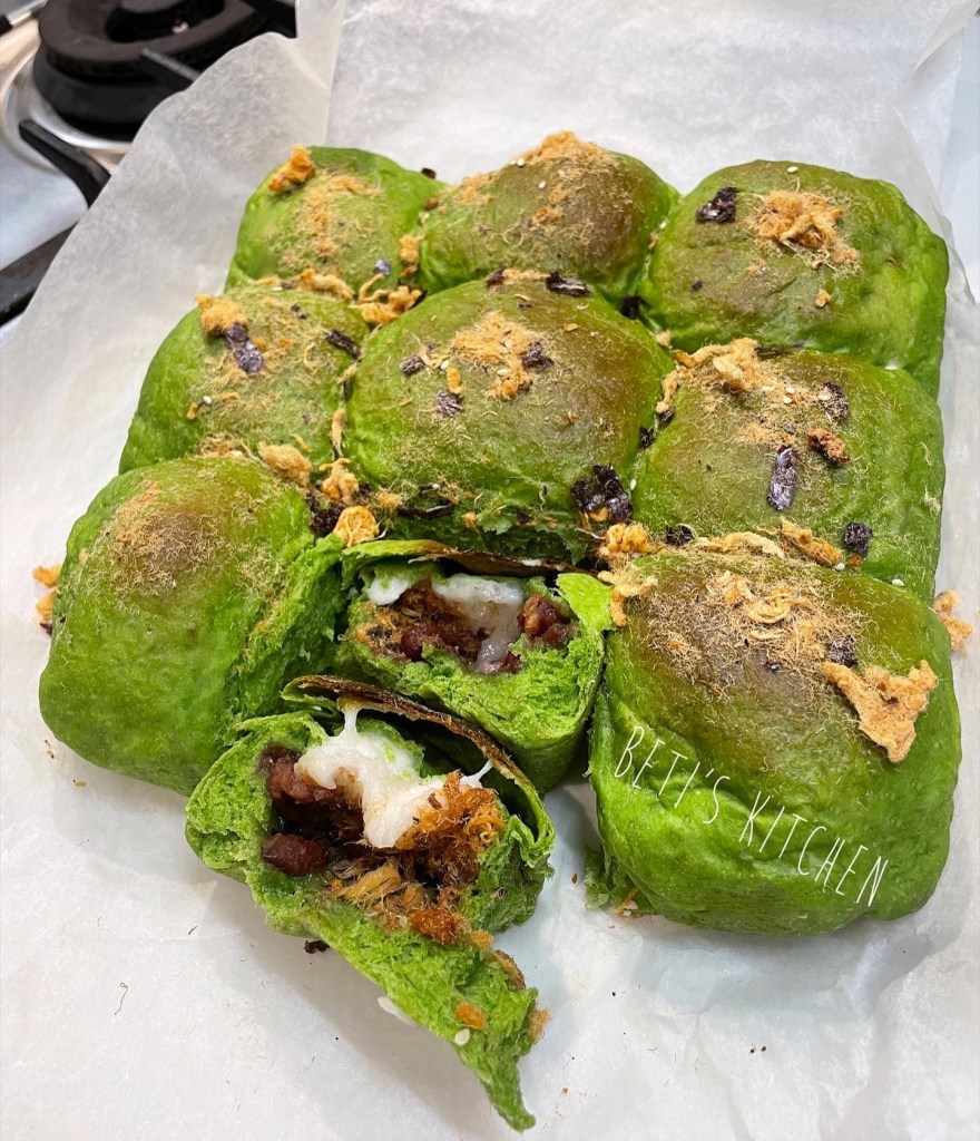 京都綠茶十勝紅豆肉鬆麻糬包