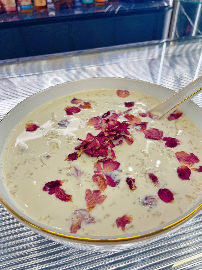 玫瑰北海道牛奶官燕