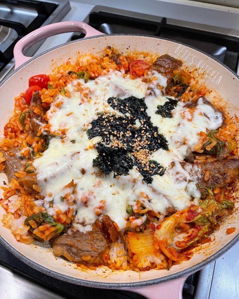 韓式芝士拉絲泡菜牛肉飯 