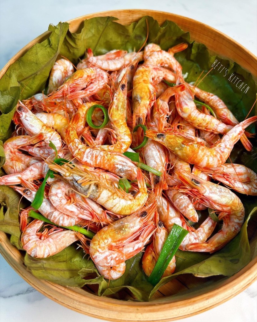 荷葉蒸赤米配伴吃豉油 