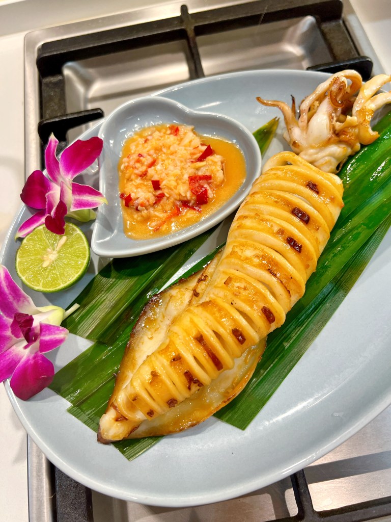 泰式香燒原隻魷魚