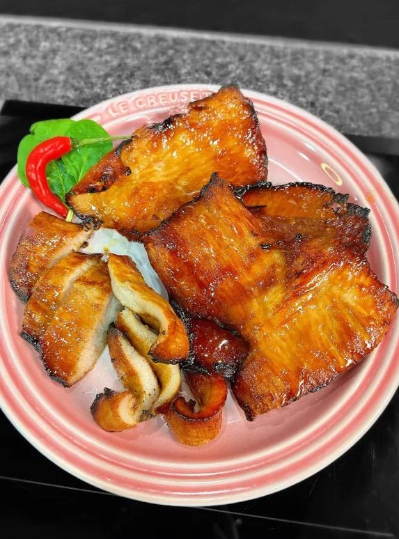 蜜汁燒豬頸肉 
