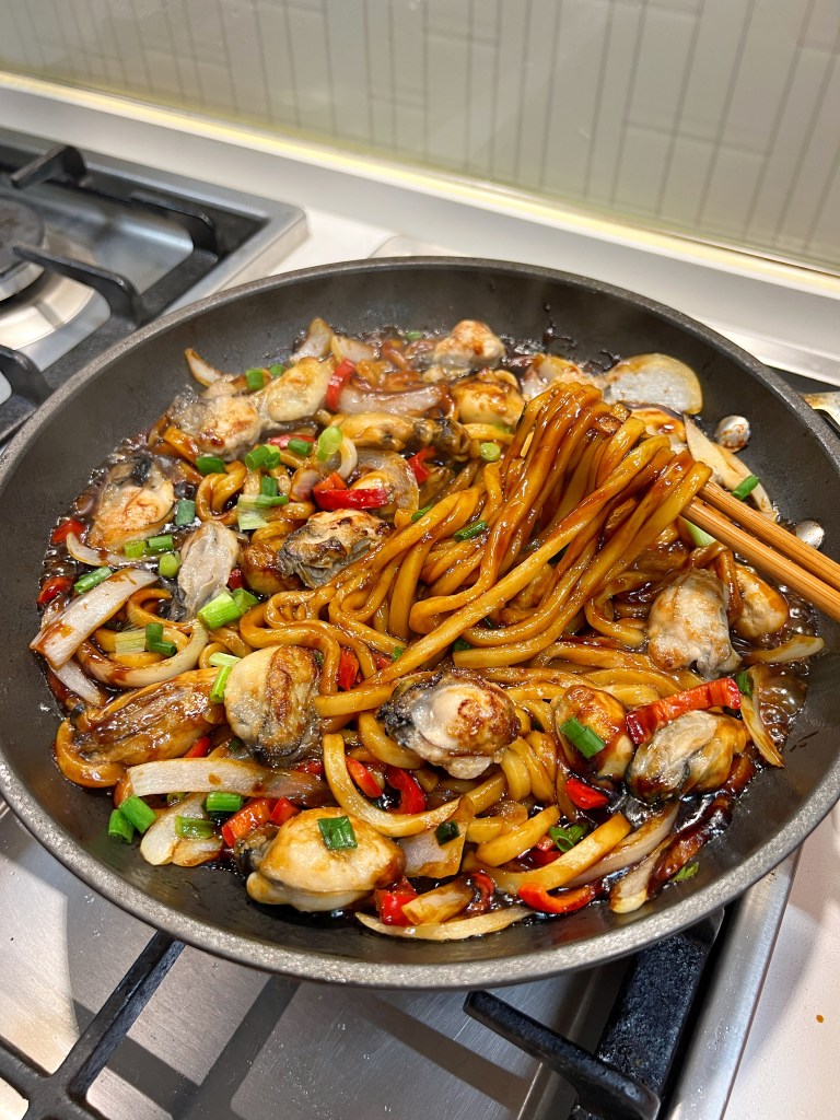 廣島蠔醬油炒烏冬