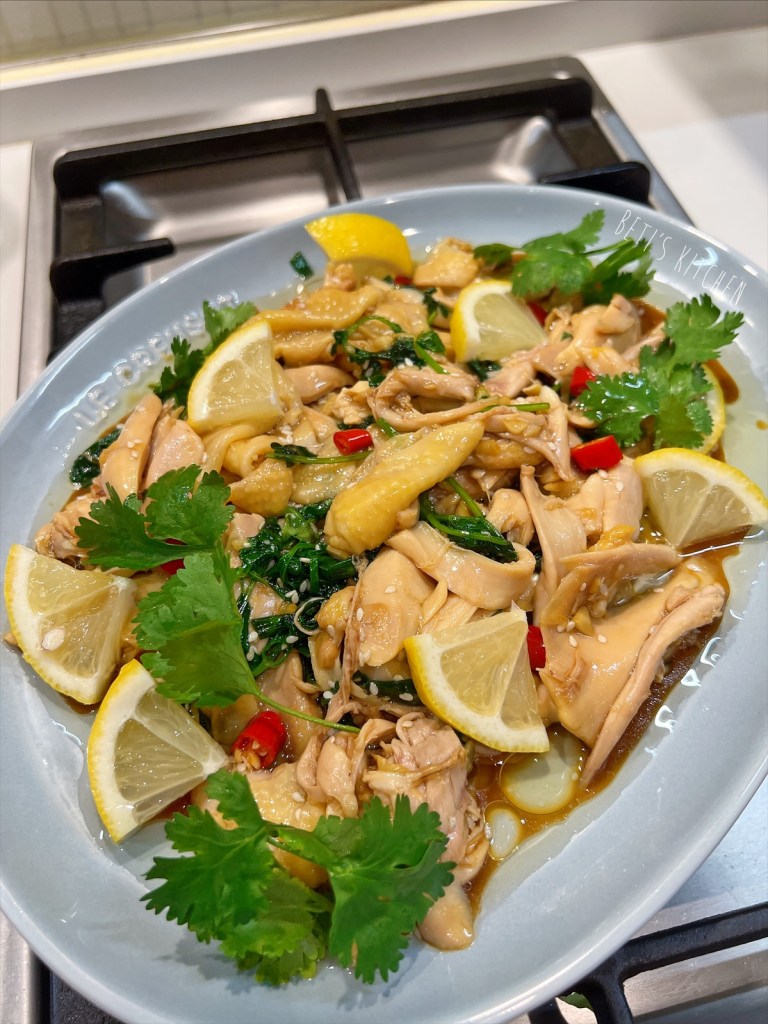 超滑檸檬手撕雞髀 