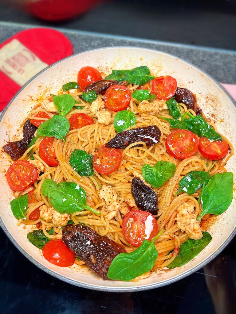 蕃茄雞粒菠菜意粉