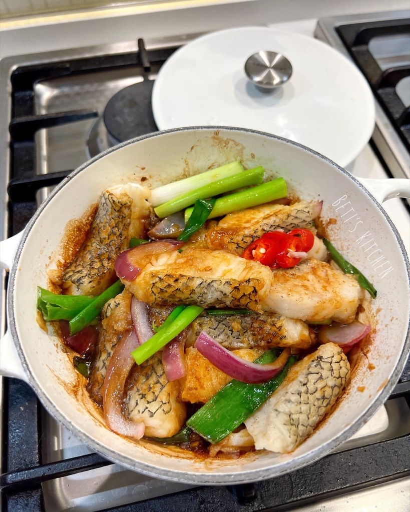 三蒽花雕焗鱈魚 